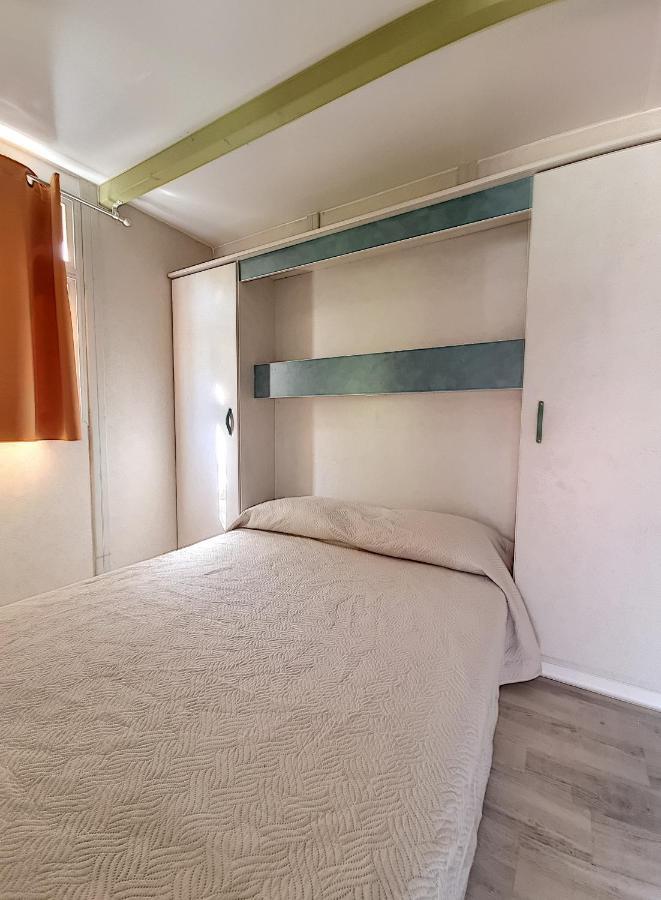 Avignon, Joli Chalet En Campagne Tres Proche De La Ville Экстерьер фото